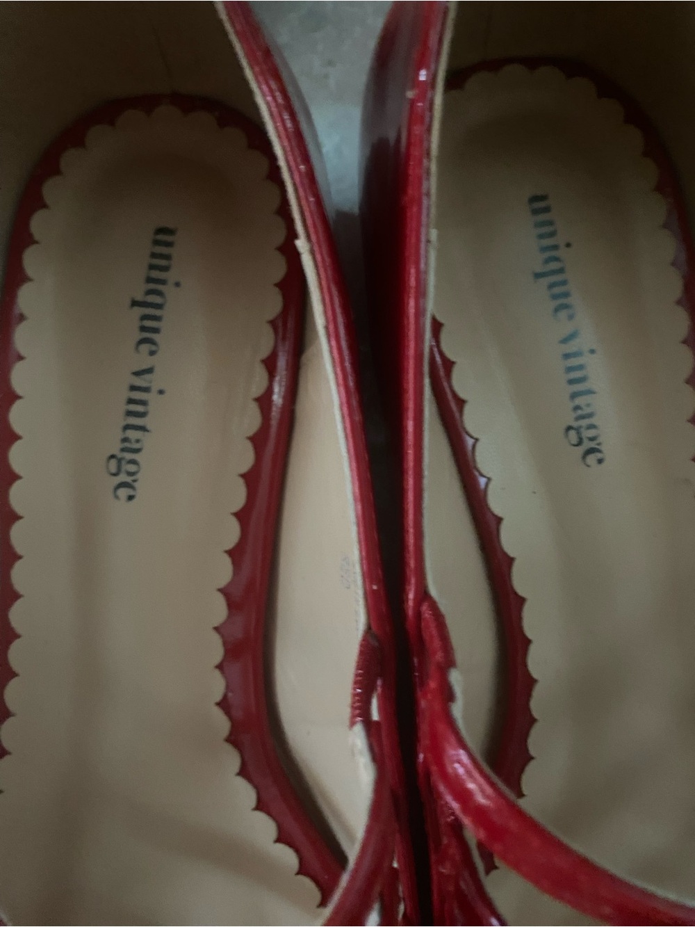 Unique Vintage Women’s Red Patent Pointed-Toe Mary Jane Flats with Strappy Bows - Picture 9 of 9